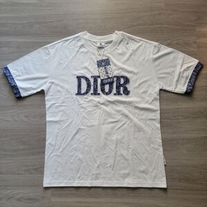 Stylish Pattern White And Blue T-shirt